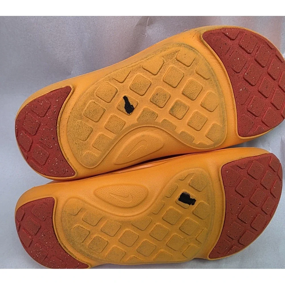 Nike (Sz 7 Y) Youth Aqua Swoosh Big Kids' Sandals Orange Peel